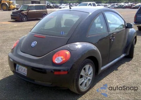 2009 Volkswagen New Beetle S z USA, uszkodzony, nr VIN 3VWPW31C49M512407